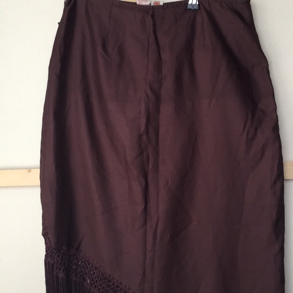 Henna embroidered skirt 😍 size 7 - Picture 6 of 6